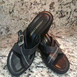 Donald J Pliner  Women's Black Vichetta Sport Sued